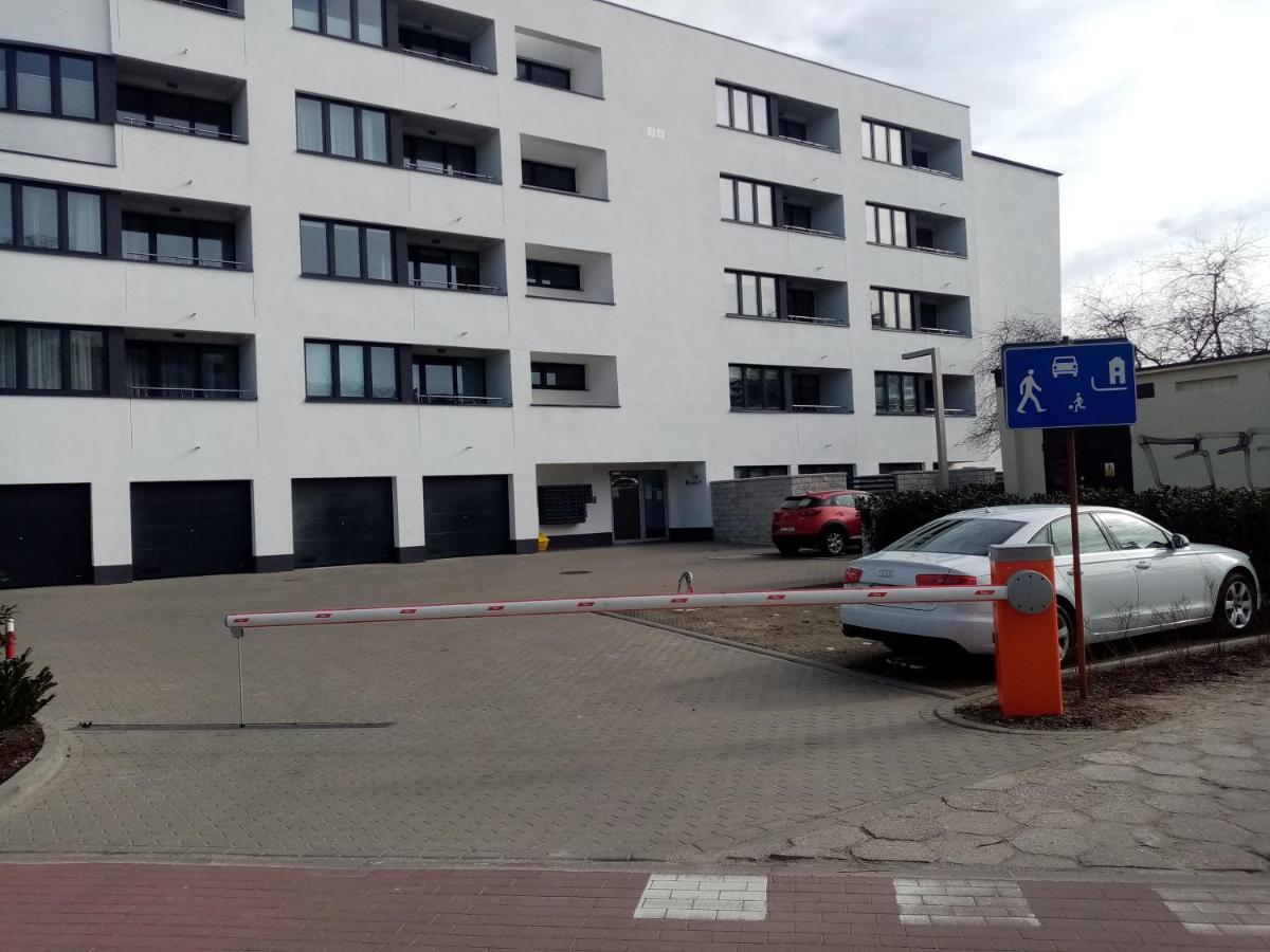 Apartamentyprzymorzu Baltycki Z Miejscem Postojowym I Ogrodkiem 코워브제크 외부 사진