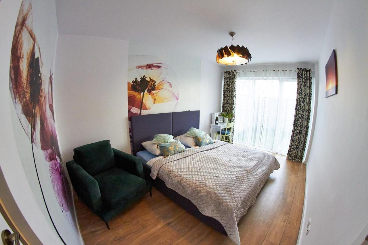 Apartamentyprzymorzu Baltycki Z Miejscem Postojowym I Ogrodkiem 코워브제크 외부 사진